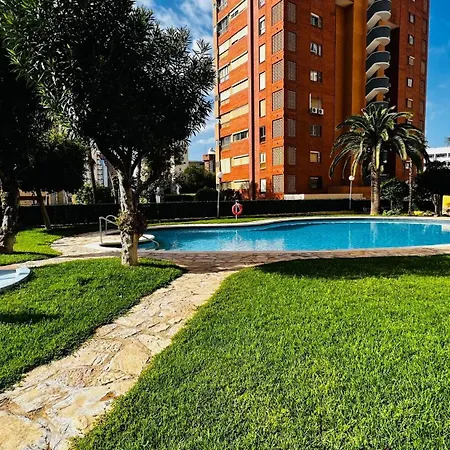 Avec Vue Sur La Et Les Montagnes 360 M De La Appartement *